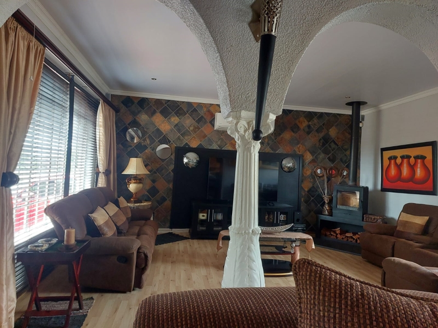 3 Bedroom Property for Sale in Meiringspark North West